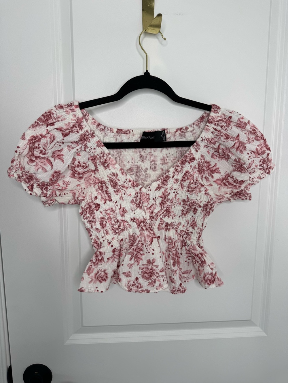 MINKPINK Pink Floral Smocked Puff Sleeve Crop Top XS